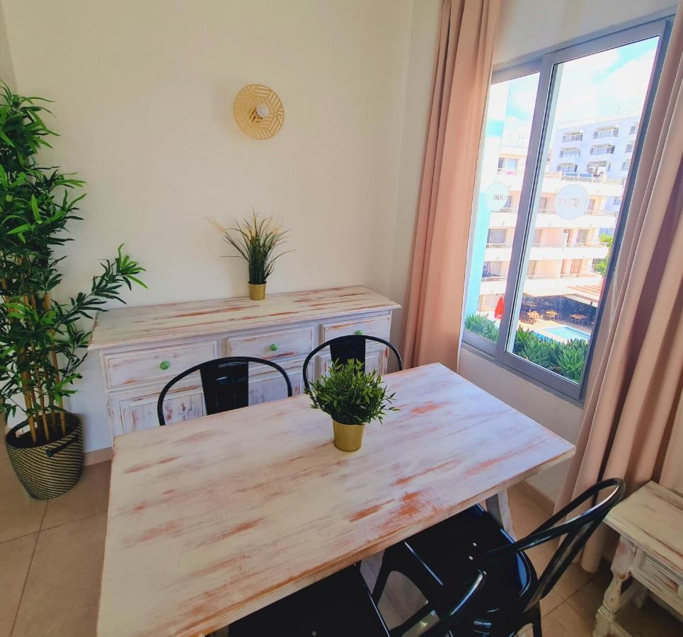 Tabbu Ibiza Apartments Playa d'en Bossa Εξωτερικό φωτογραφία